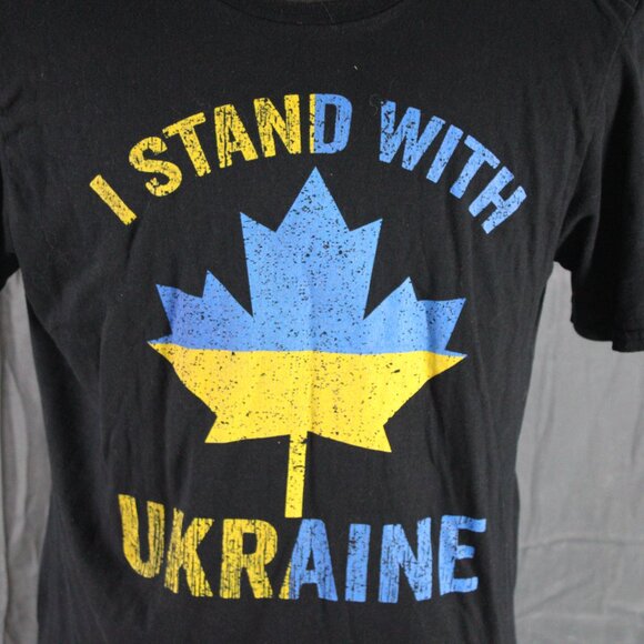 Graphic T-shirt - I Stand With Ukraine Maple Leaf Graphic - Men's Medium - Picture 2 of 7
